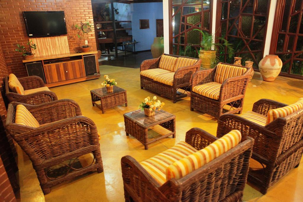 Hotel Pira Miuna Bonito  Extérieur photo